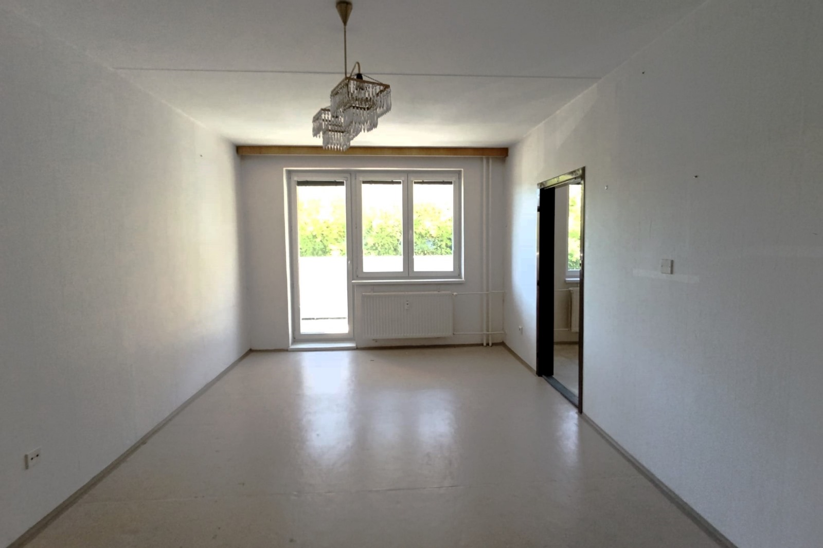 Obývací pokoj původní stav